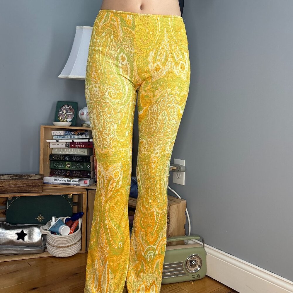 🌼 Vintage-Inspired Zara Yellow Velvet Flare Pants 🌼